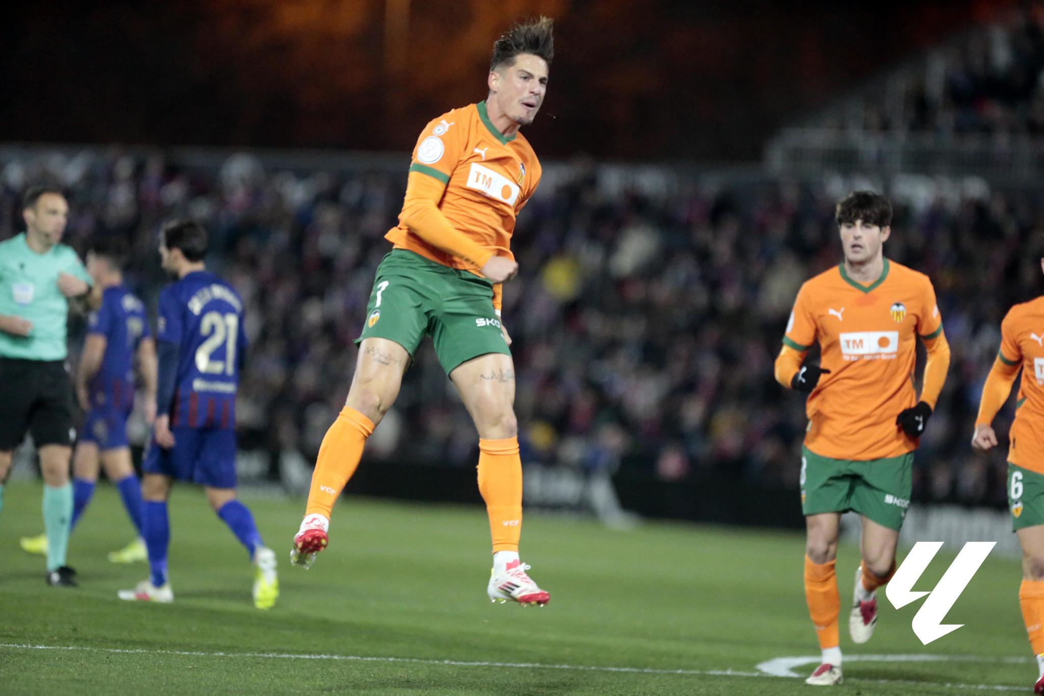 队的引援策 队的引援策